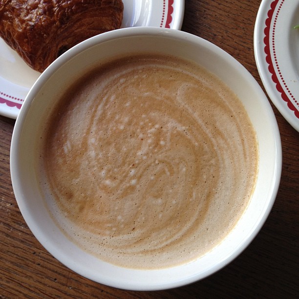 Bowl sized latte