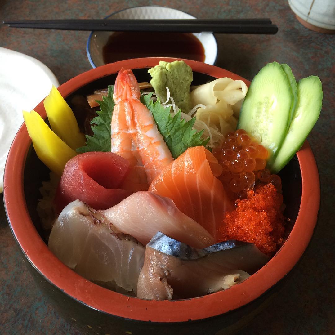 Chirashi at Kirala
