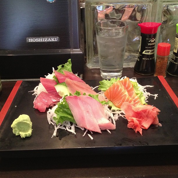 Sashimi sampler - tasty!