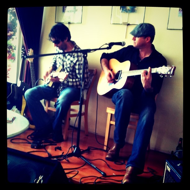 Scotty Rock'n'Roll playing at Nomad Cafe