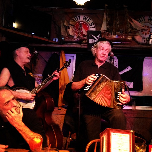 Singing sea shanties