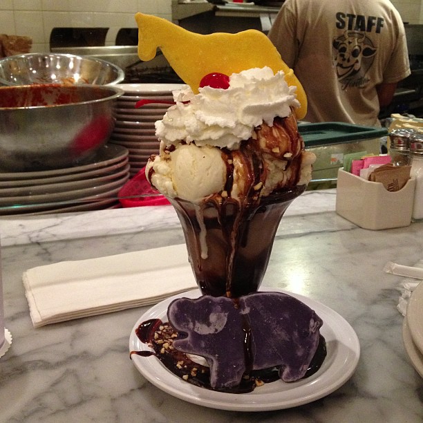 Sundae of the month - benefits Oakland Zoo