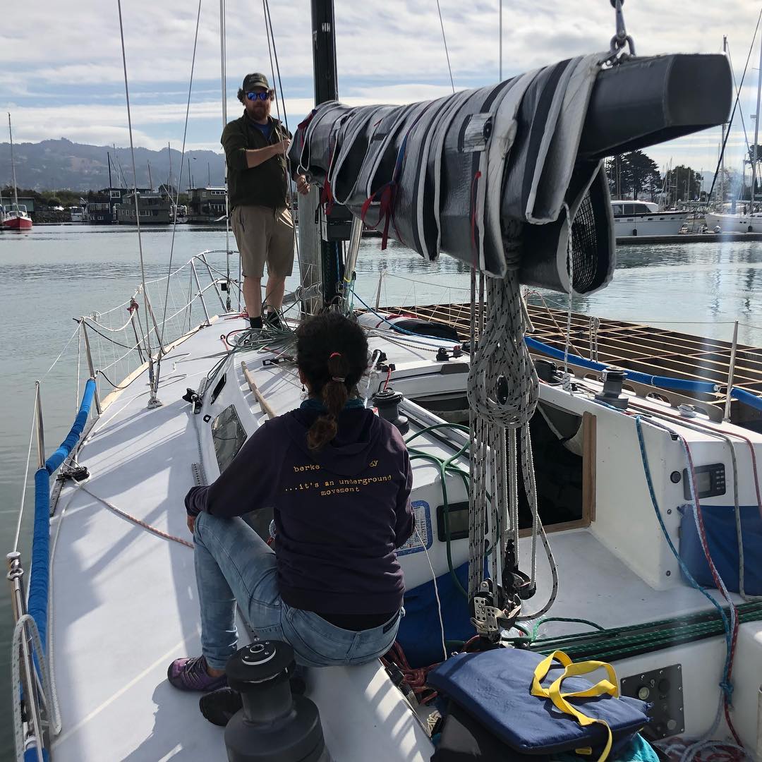 Swapping out halyards, day 2 of Express 37 Nationals on Stewball. Currently 1 point out of 2nd place. Let’s go fast in this light wind day :)
